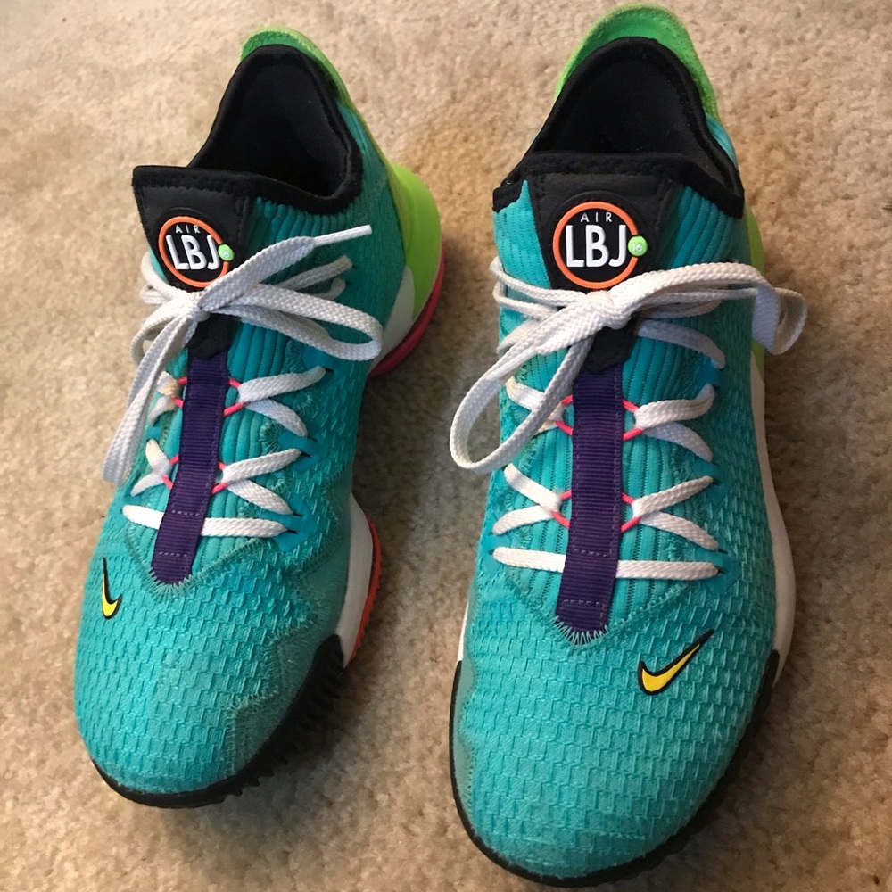 Nike LeBron 16 Low "Hyper Jade/Orange/Green"  Men’s sz 8.5